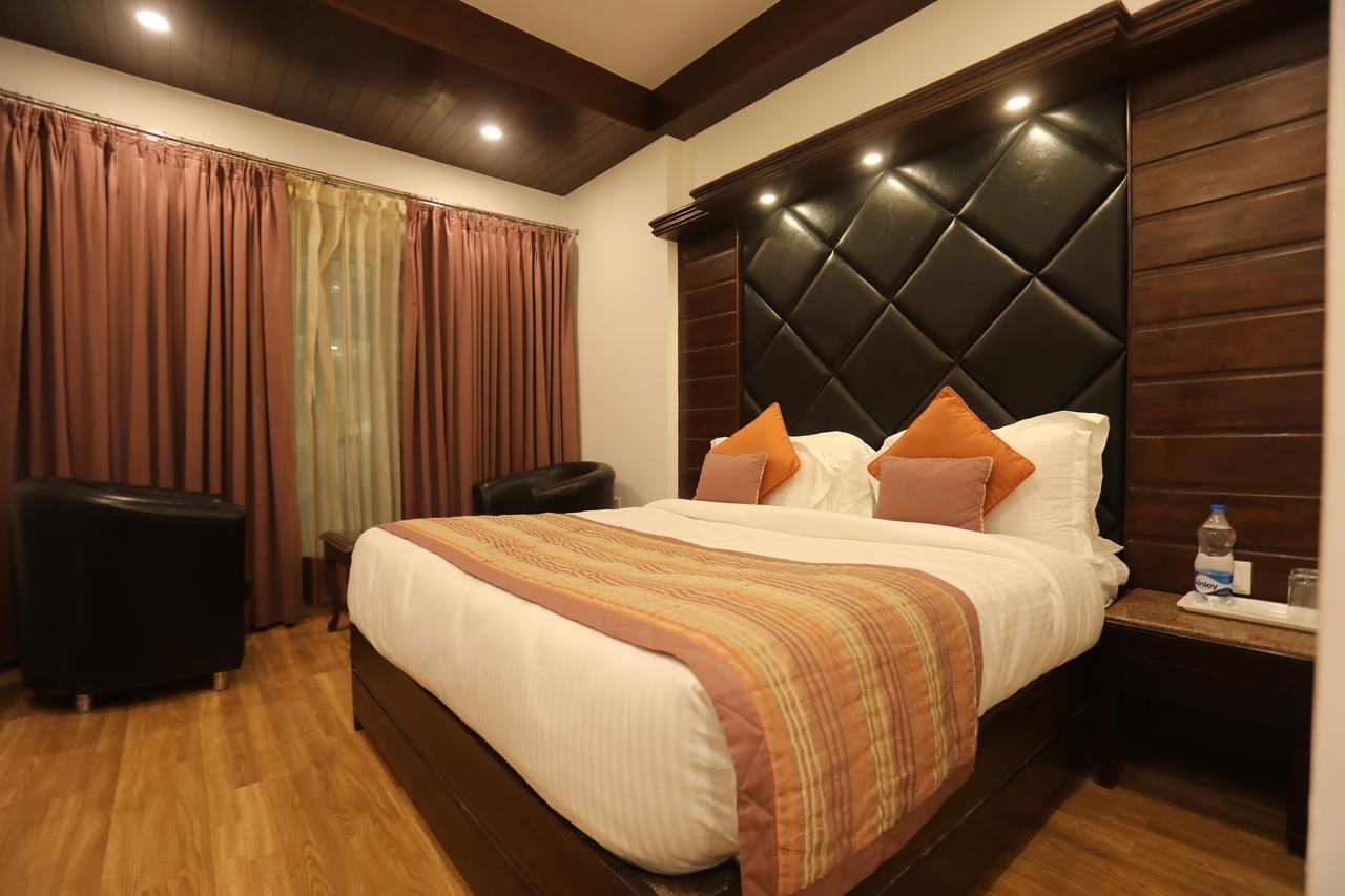 Milestone Inn & Spa Mussoorie Exterior photo